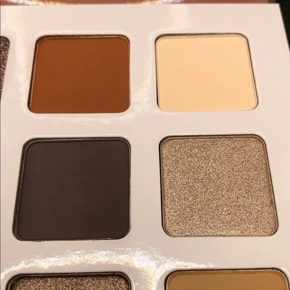 Juvia’s place the Coffee shop 16 shade eyeshadow palette NEW